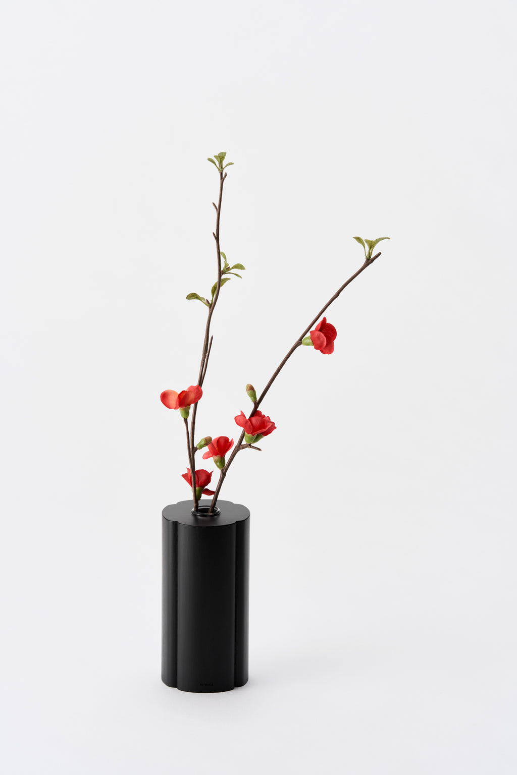 Mokko｜Flower vase M ブラック｜木瓜（もっこう）｜木製フラワー
