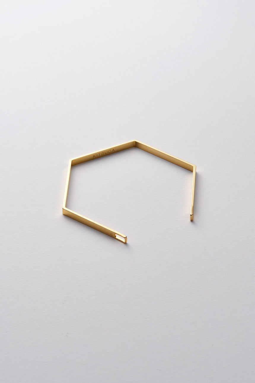 6角形(Hexagon)の形をしたシンプルな、真鍮製アクセサリーのバングル