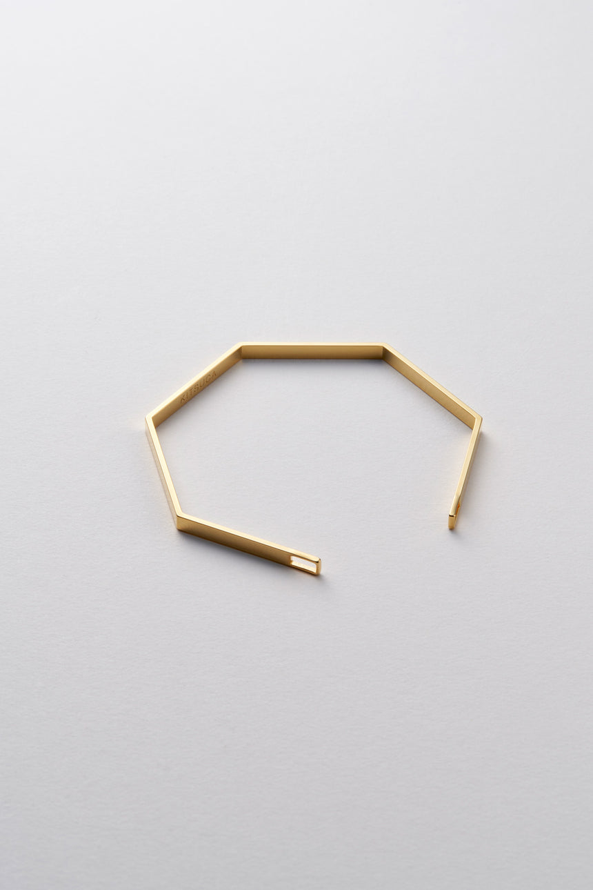 7角形(Heptagon)の形をしたシンプルな、真鍮製アクセサリーのバングル