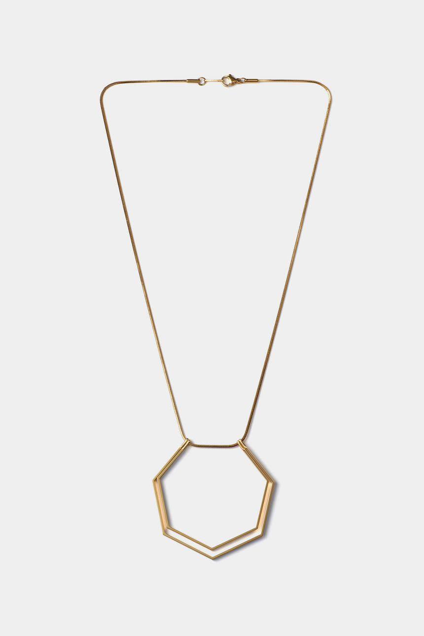 7角形(Heptagon)の形をしたシンプルな、真鍮製アクセサリーのネックレス