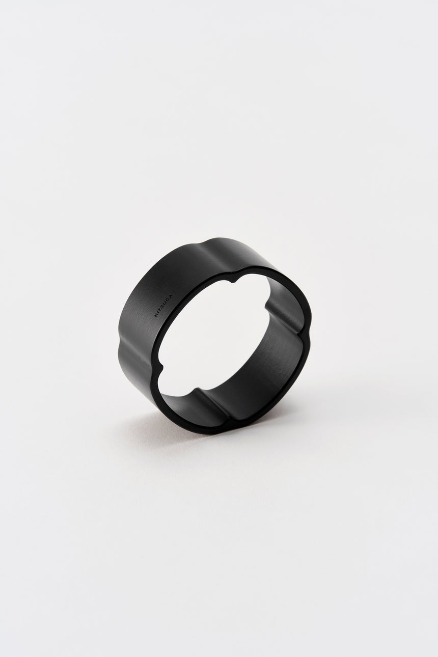 木瓜紋をモチーフにした木製フバングル