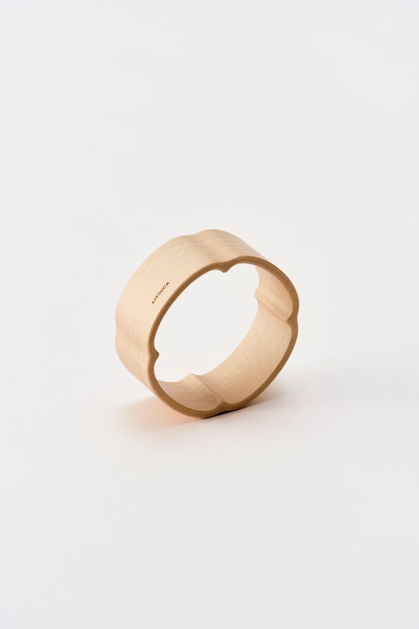 木瓜紋をモチーフにした木製バングル