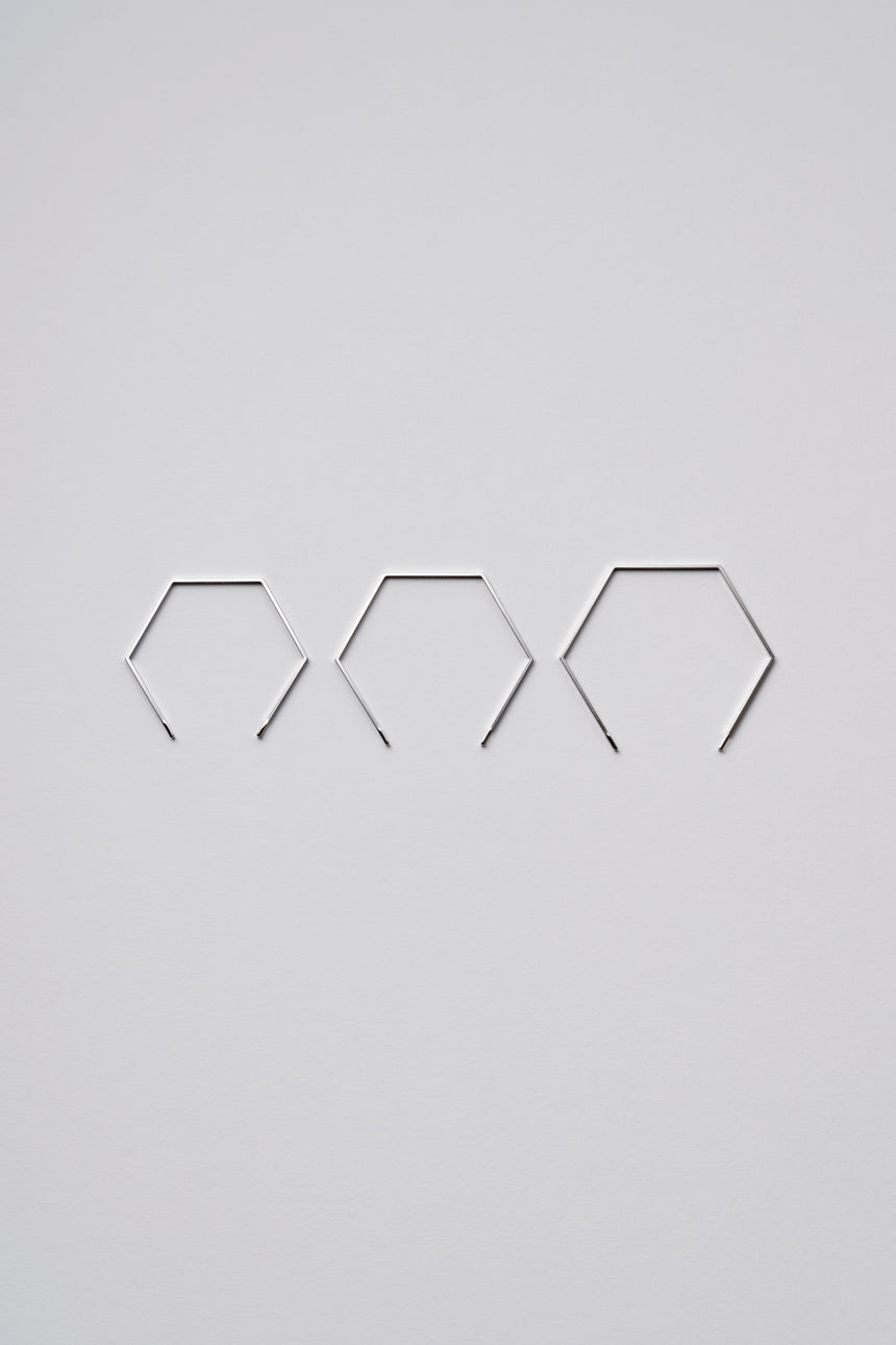 6角形（Hexagon）の形をしたシンプルな、真鍮製アクセサリーのバングルのS,M,Lサイズ